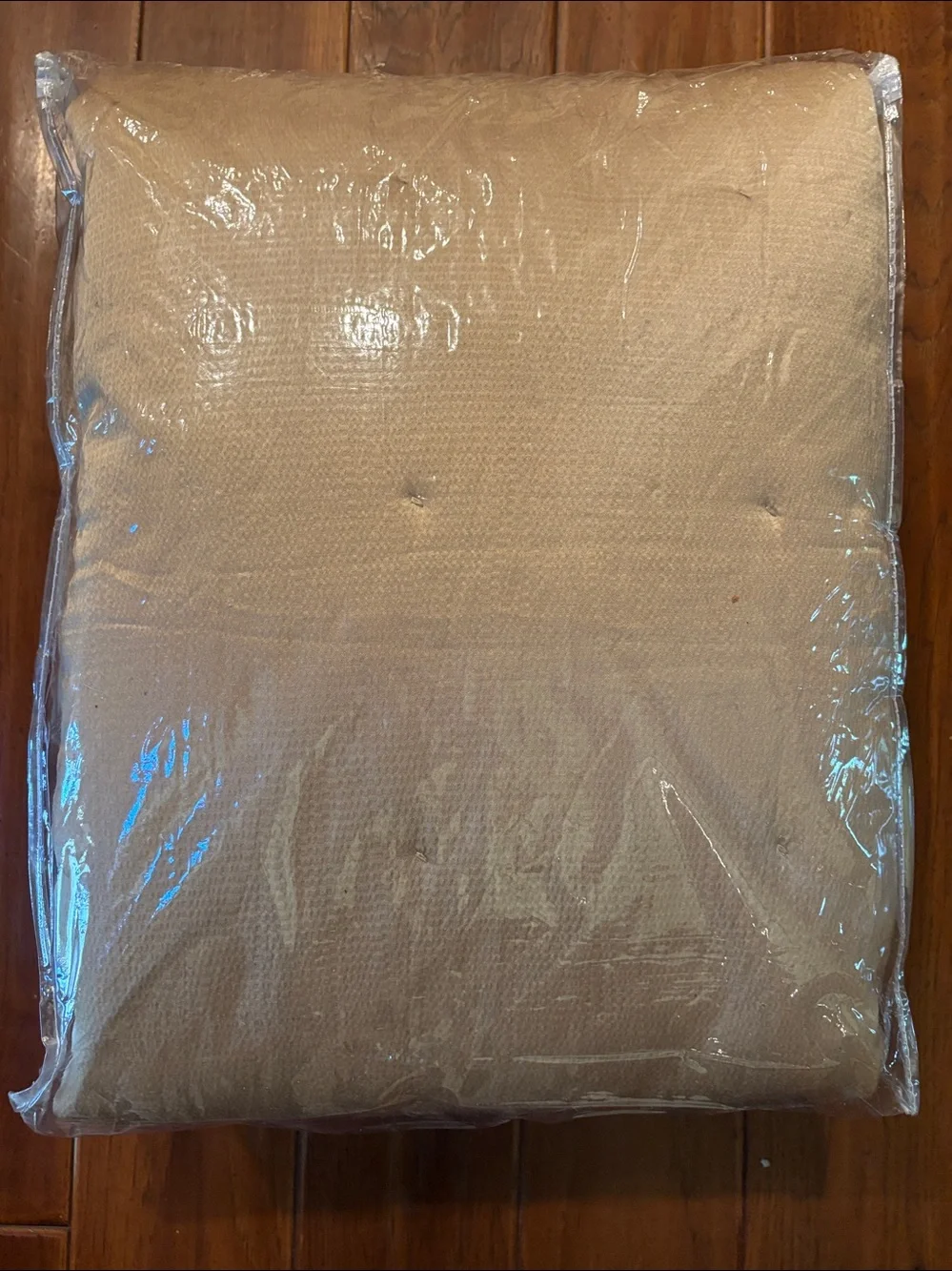 NWOT Donna Karan Home Hammered Silk Blend Quilt & Shams 5 Pc Set